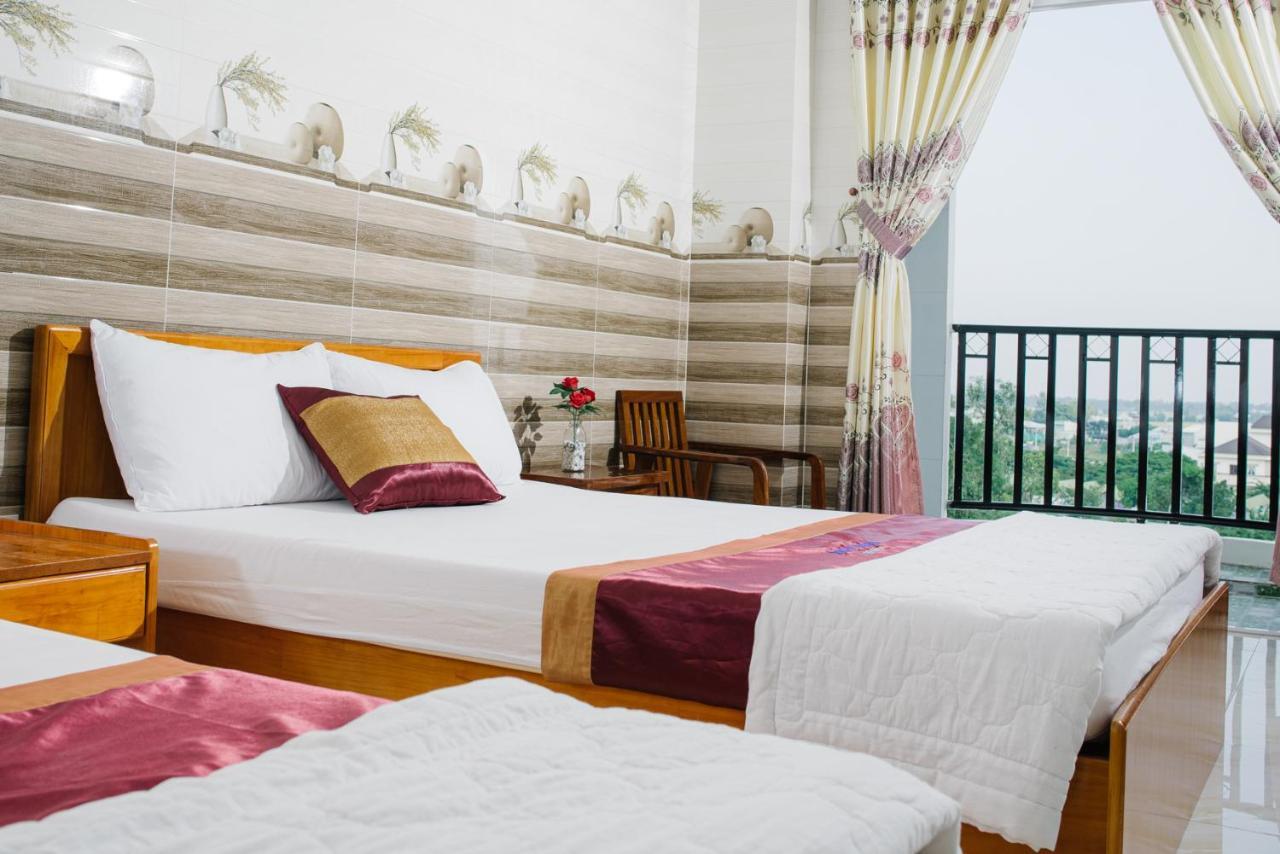 Hiep Hoa Hotel Chau Doc Buitenkant foto