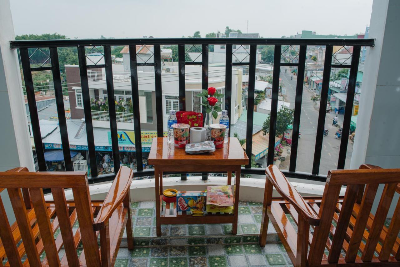 Hiep Hoa Hotel Chau Doc Buitenkant foto